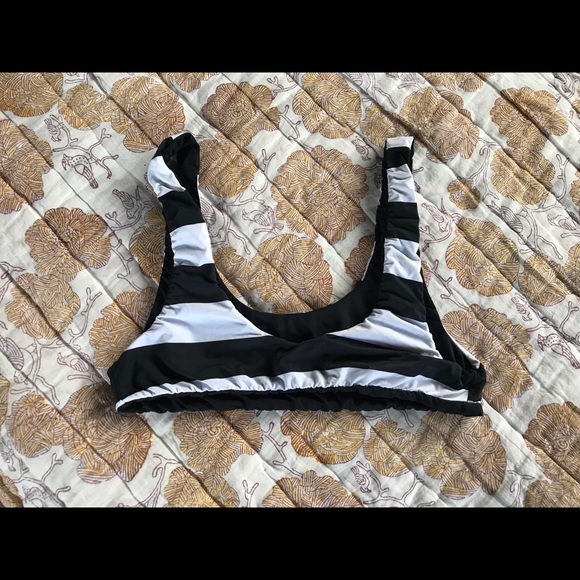 NWOT!! ⭐️SAN LORENZO BLACK TANK BIKINI TOP⭐️ - Picture 4 of 4